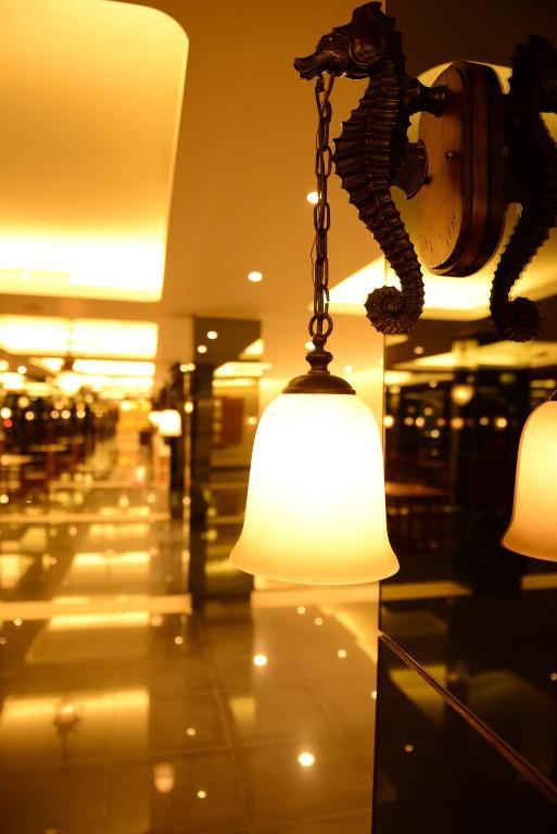 Emilia Hotel By Amazing - Palembang Kültér fotó